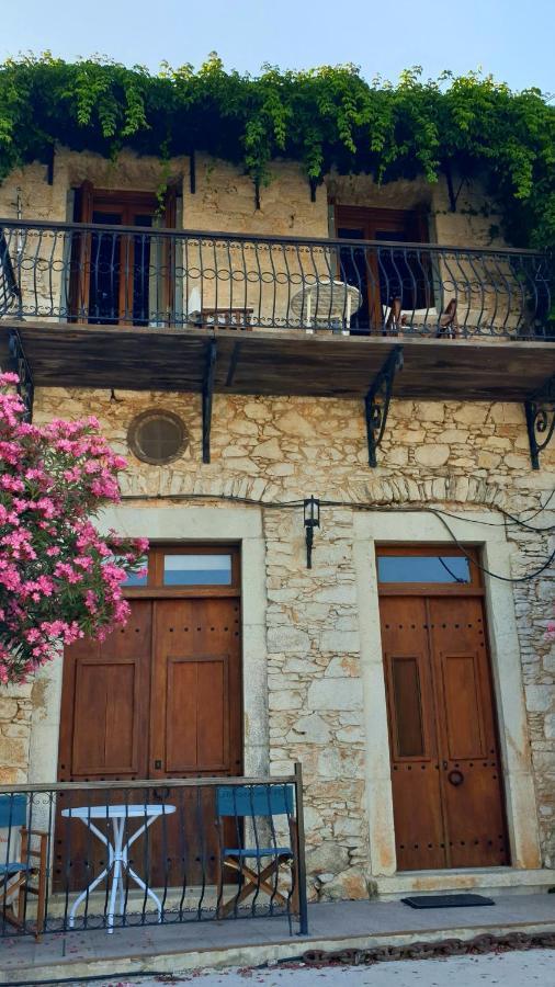 Traditional Seafront Apartment Simi Dış mekan fotoğraf